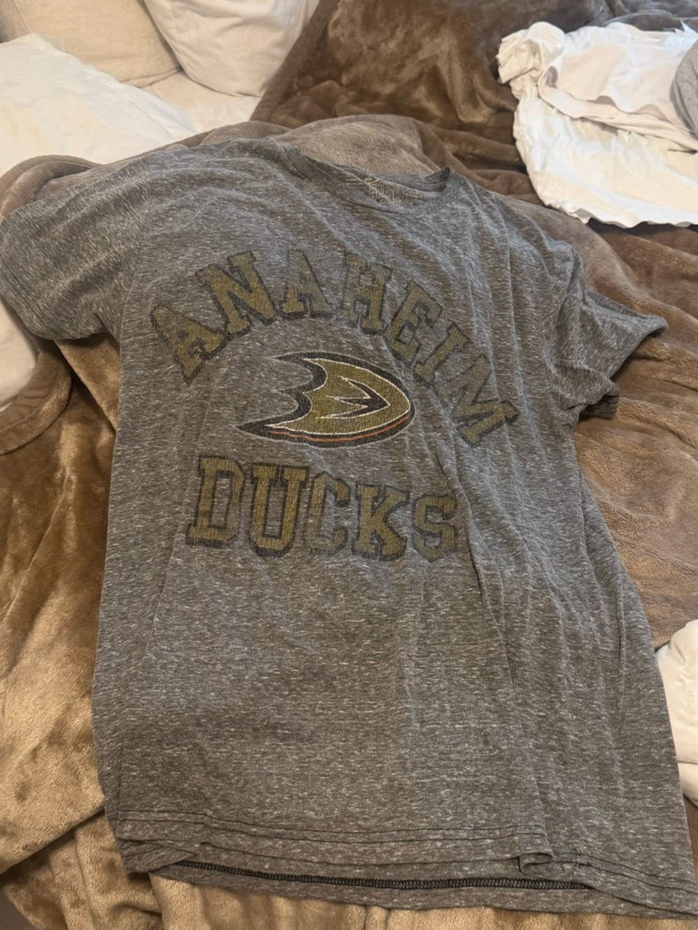 Original Retro Brand Anaheim Ducks Gray Graphic Tee